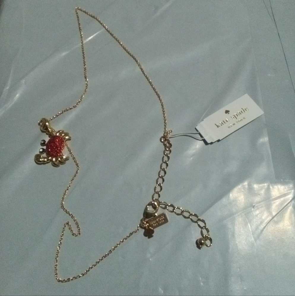Kate Spade Shore Thing Pave Crab pendant necklace Pre-owned No Dust bag